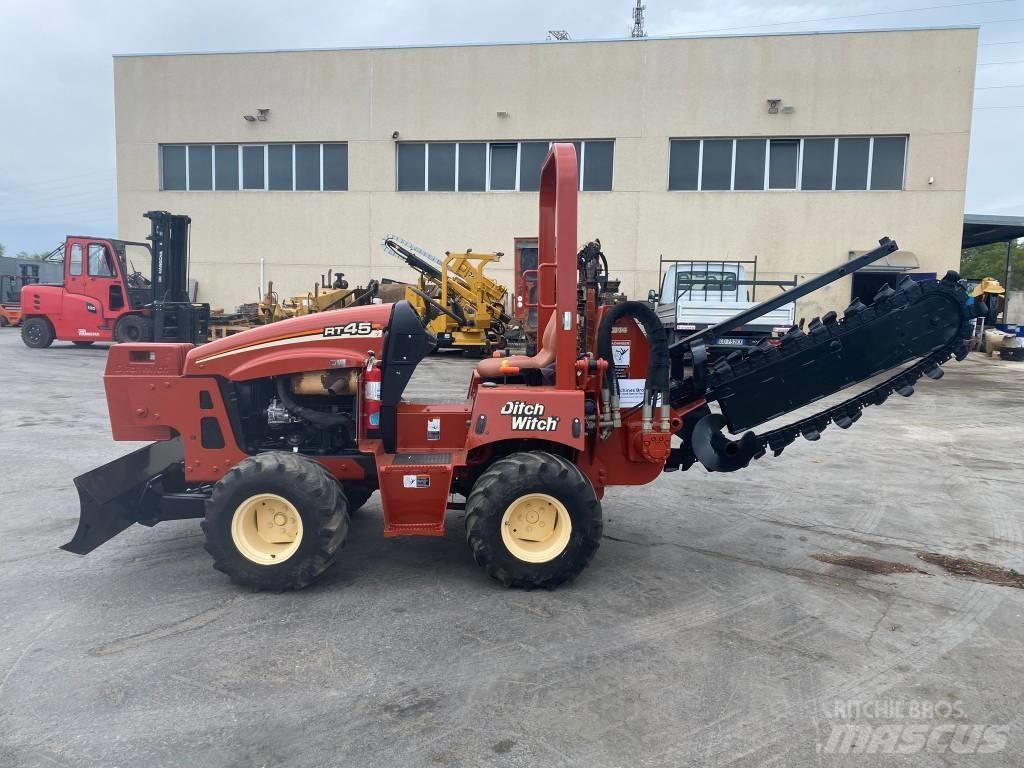 Ditch Witch RT45 掘溝機