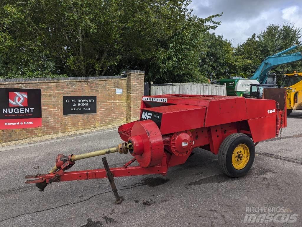 Massey Ferguson 124 方形打捆機