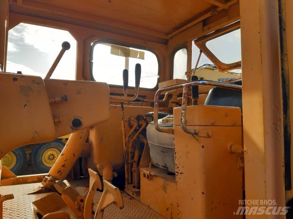 Komatsu D 85 E-12 履帶推土機