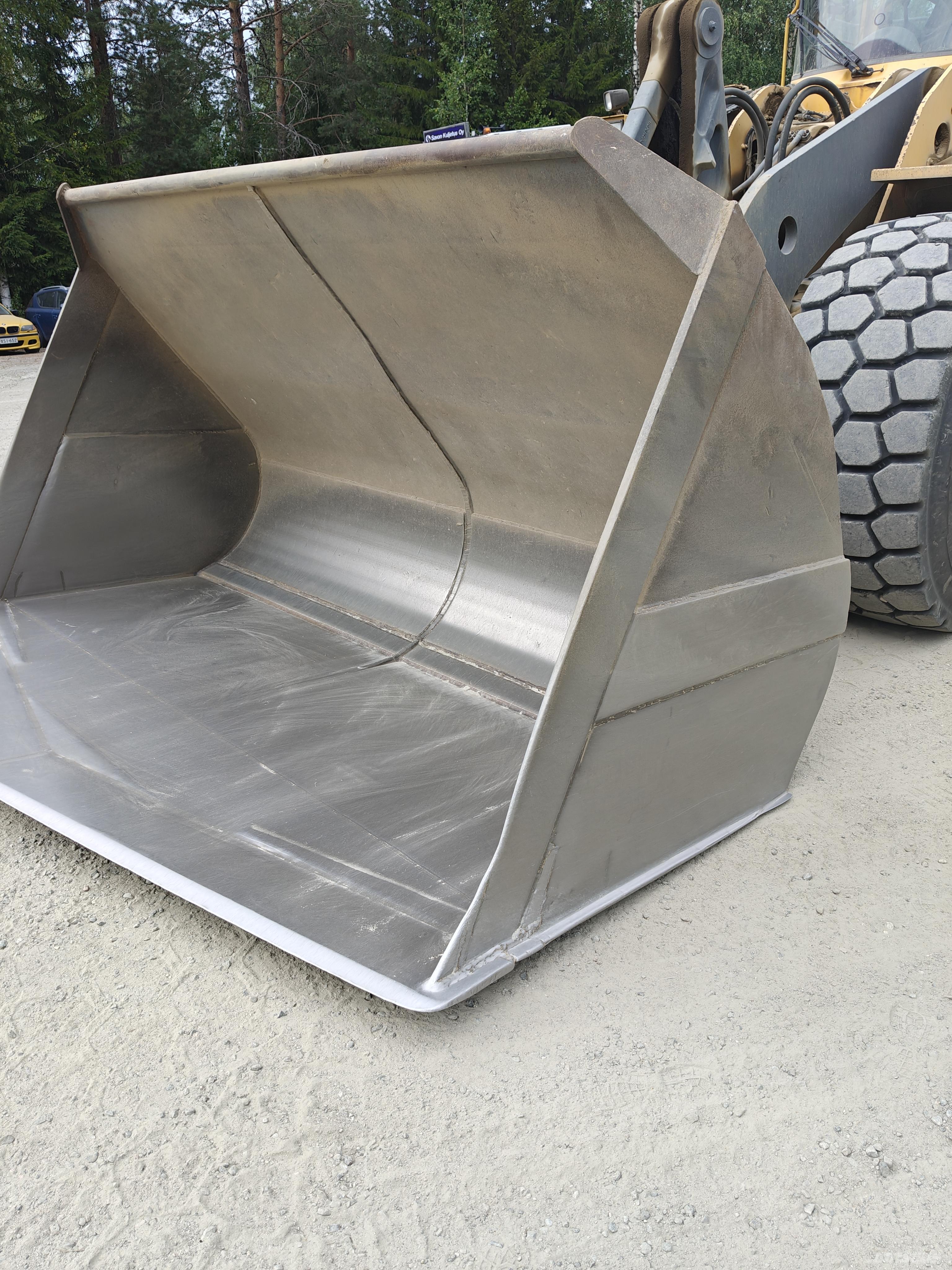 Volvo L 220 E 輪胎式裝載機