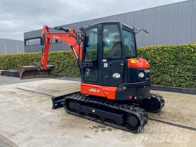Kubota U 50-5 小型挖土機/掘鑿機<7t(小型挖掘機)