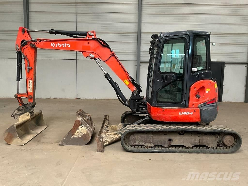 Kubota U 48-4 小型挖土機/掘鑿機<7t(小型挖掘機)