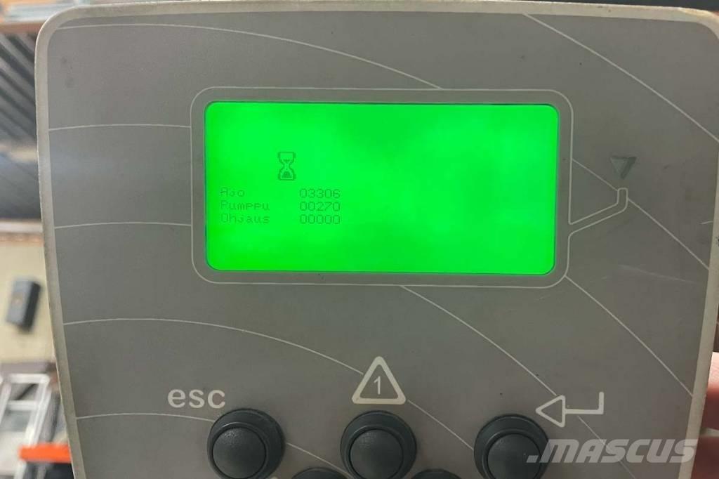 Rocla SST 12 AC 自走式堆積機