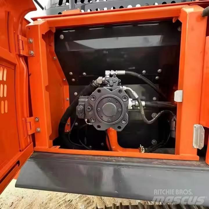 Doosan DX300LC 履帶式 挖土機/掘鑿機/挖掘機