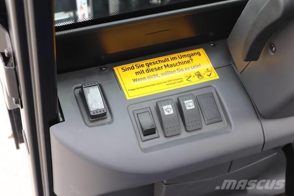 Mitsubishi FB20PN 電動堆高機