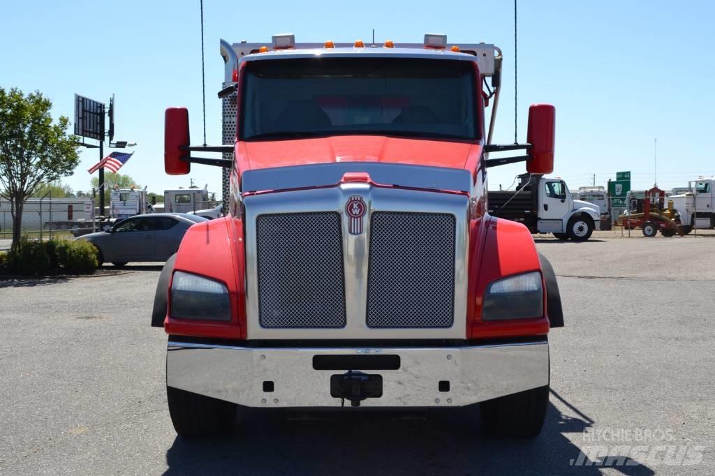 Kenworth T 880 傾卸式卡車