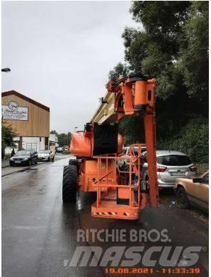 JLG 1250 AJP 曲臂高空作業車