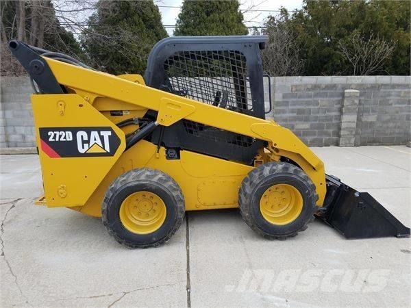 CAT 272 D 滑移轉向裝載機