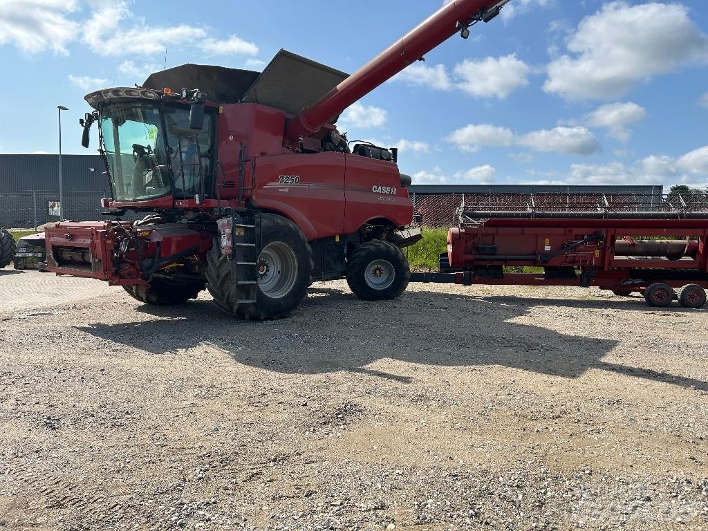 Case IH 7250 聯合收穫機