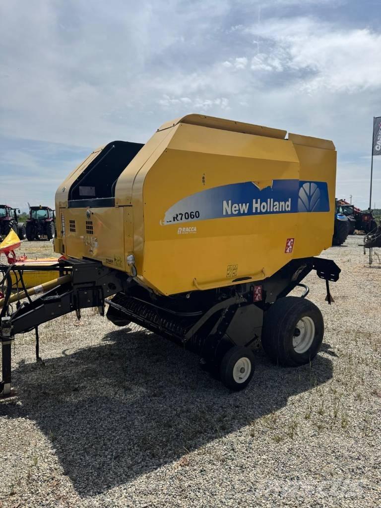 New Holland BR 7060 圓型牧草打包機