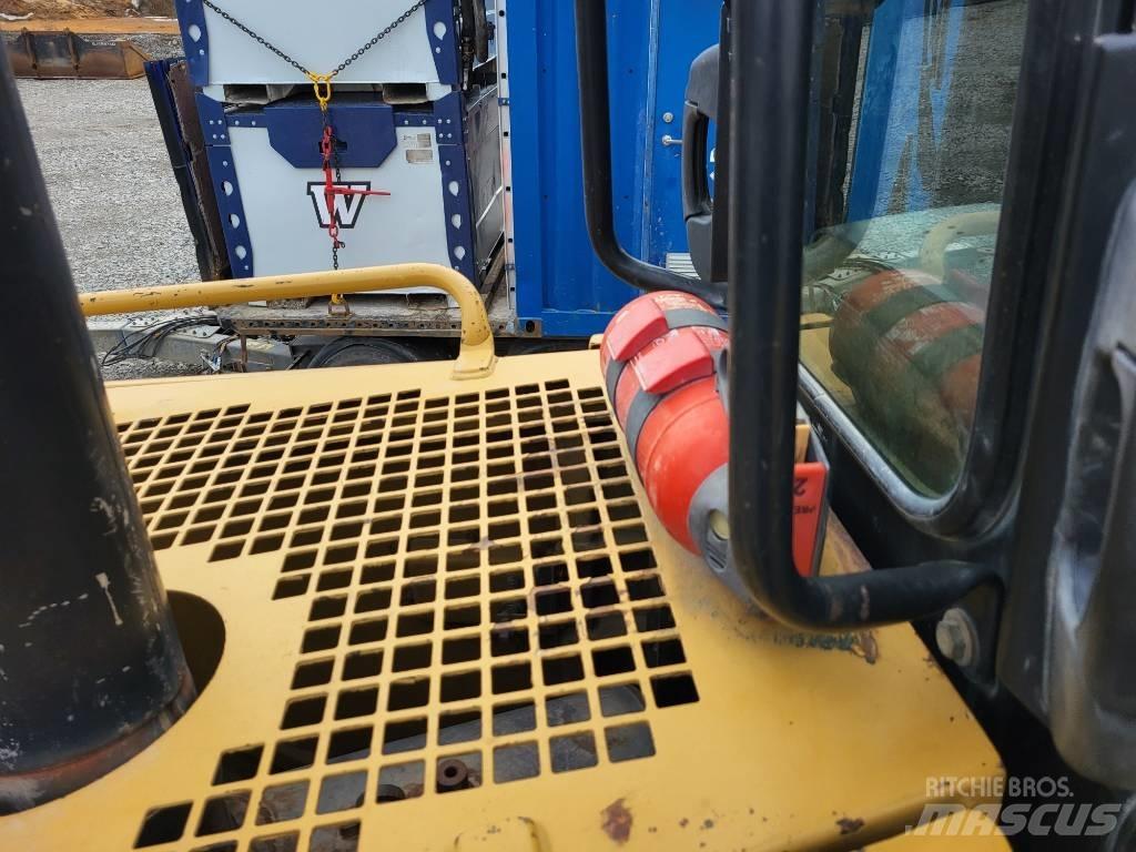 CAT D 8 T 履帶推土機