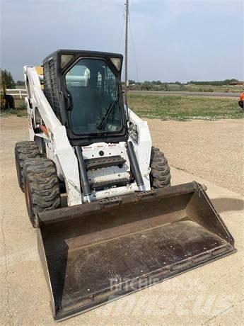 Bobcat S 300 滑移轉向裝載機