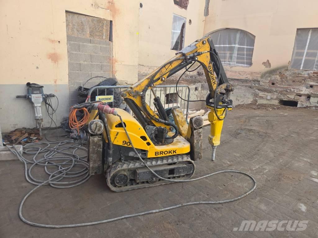 Brokk 90 拆卸式挖土機/掘鑿機/挖掘機