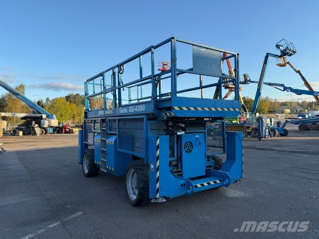 Genie GS 4390 剪式升降機