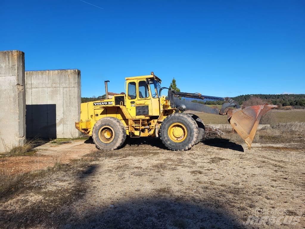 Volvo BM L90 小型裝載機