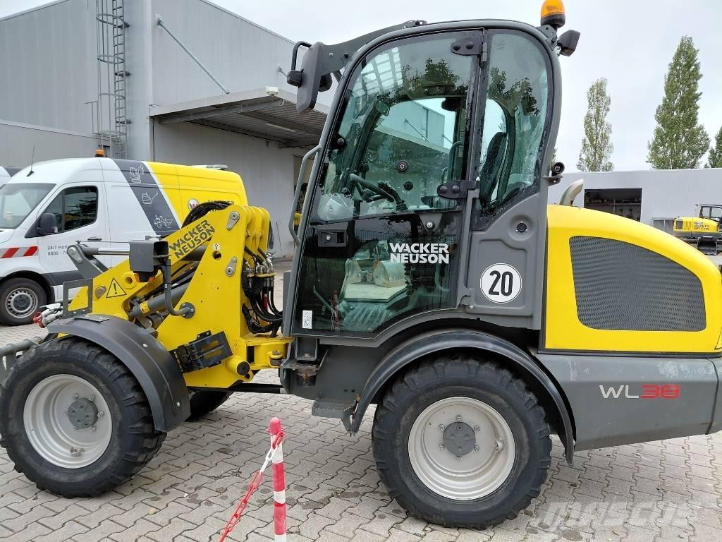 Wacker Neuson WL38 輪胎式裝載機