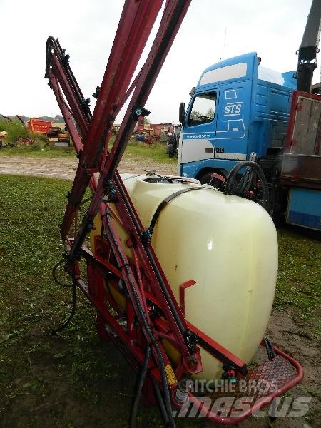 Hardi 900 牽引式噴霧機