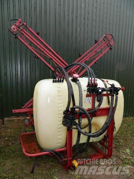 Hardi 900 牽引式噴霧機