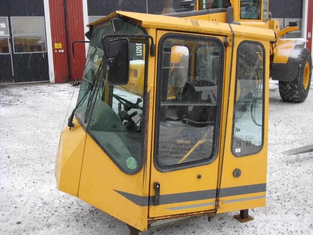Zettelmeyer 802SI 駕駛室與內部