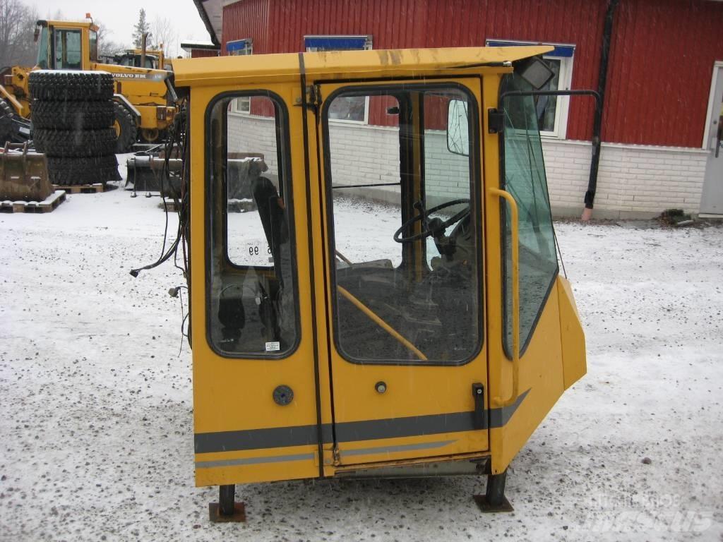 Zettelmeyer 802SI 駕駛室與內部
