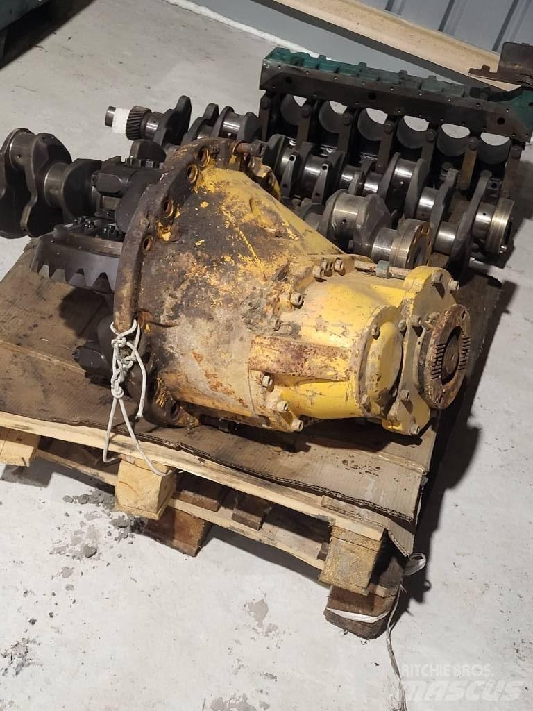 Volvo A40  11035729 傳動裝置