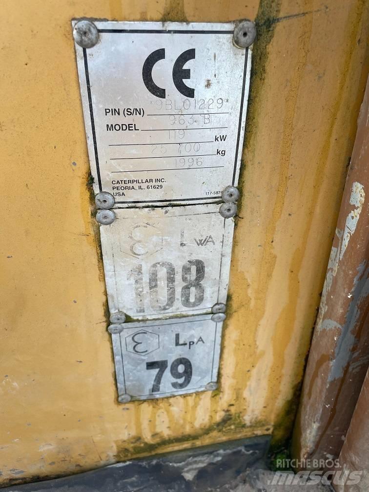 CAT 963 B 推土機