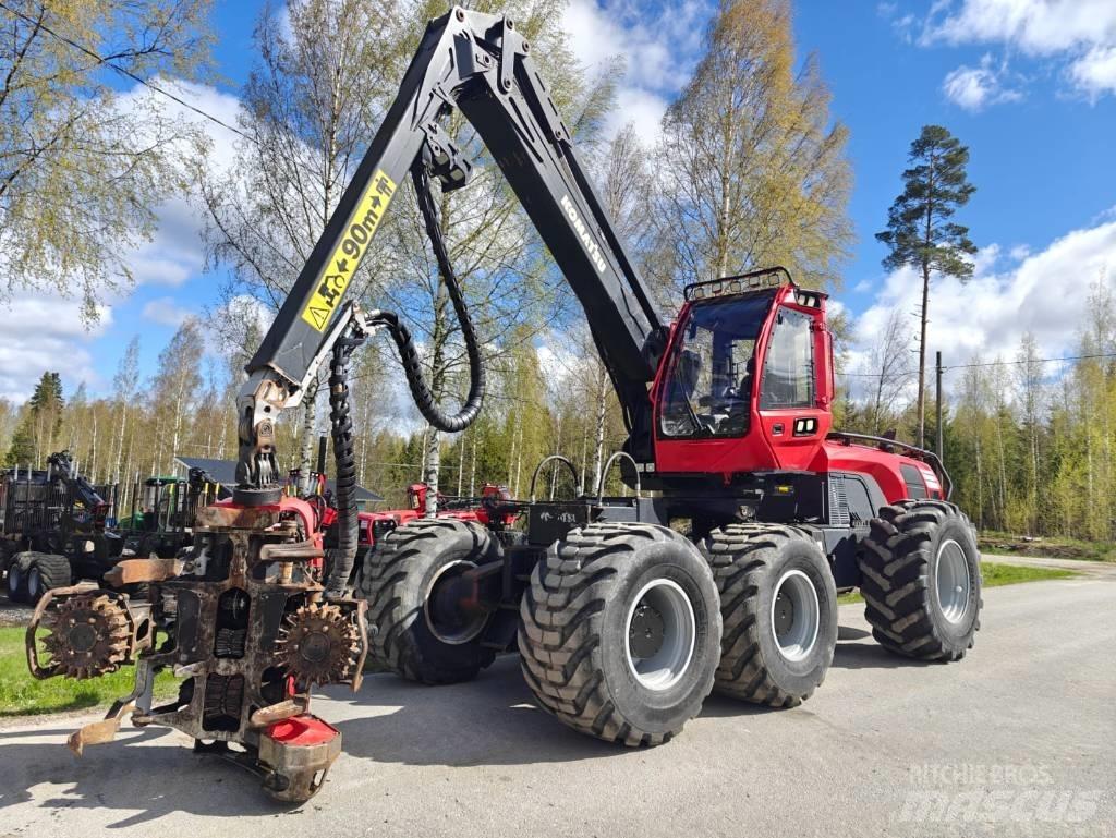 Komatsu 951 收穫機
