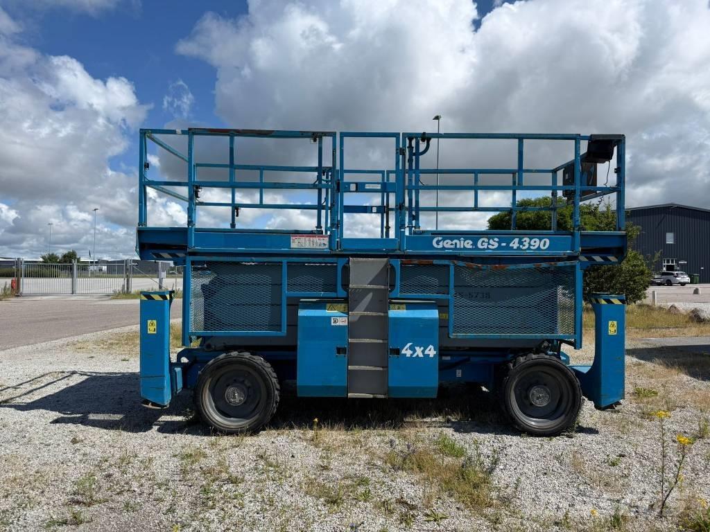 Genie GS 4390 剪式升降機
