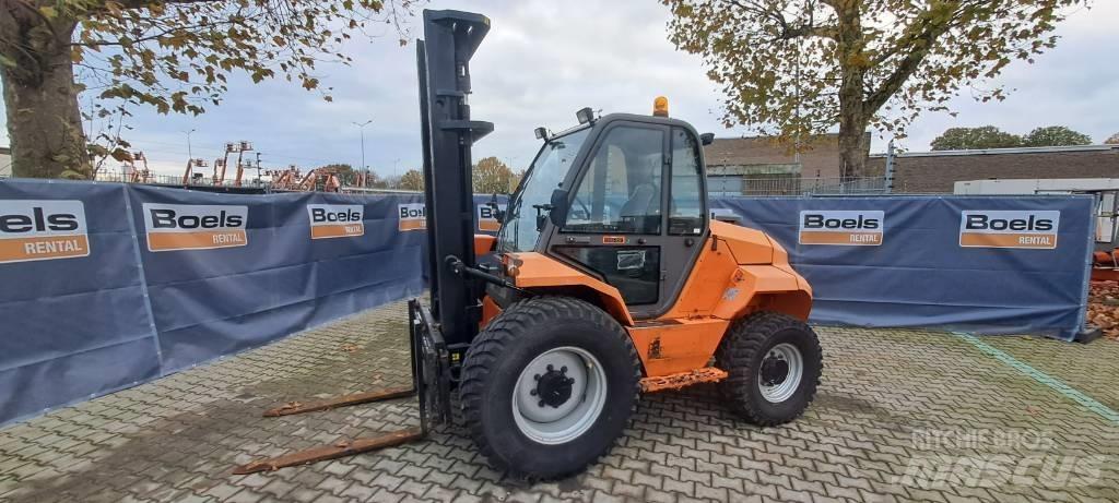 Manitou M30-4 柴油卡車