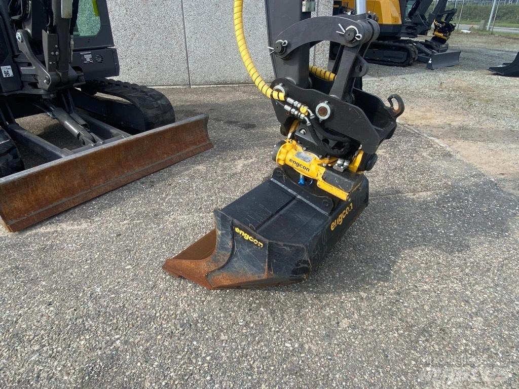 Volvo ECR 50 F 小型挖土機/掘鑿機<7t(小型挖掘機)