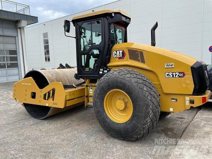 CAT CS 12GC 單輪滾壓機