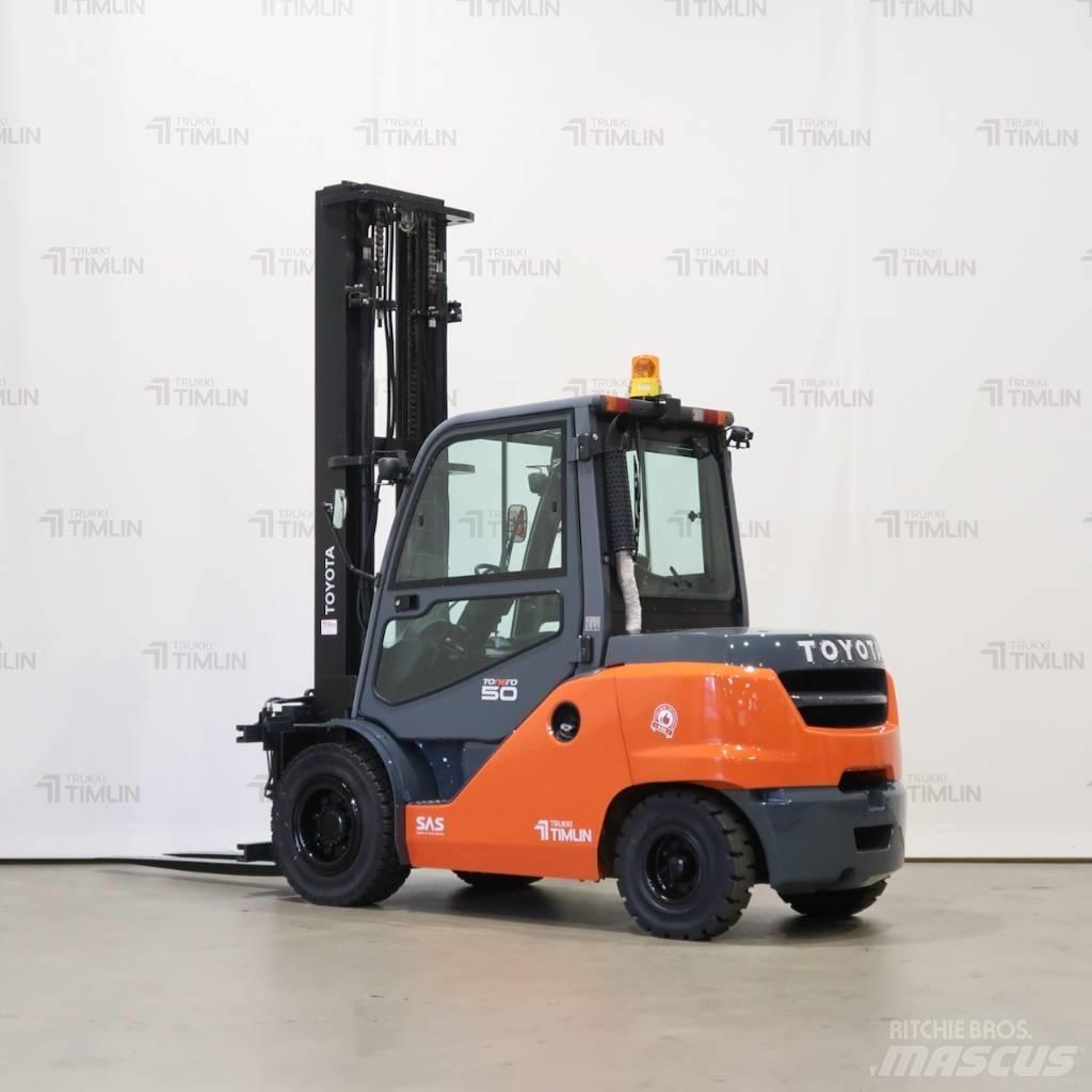 Toyota 40-8FD50N 柴油卡車