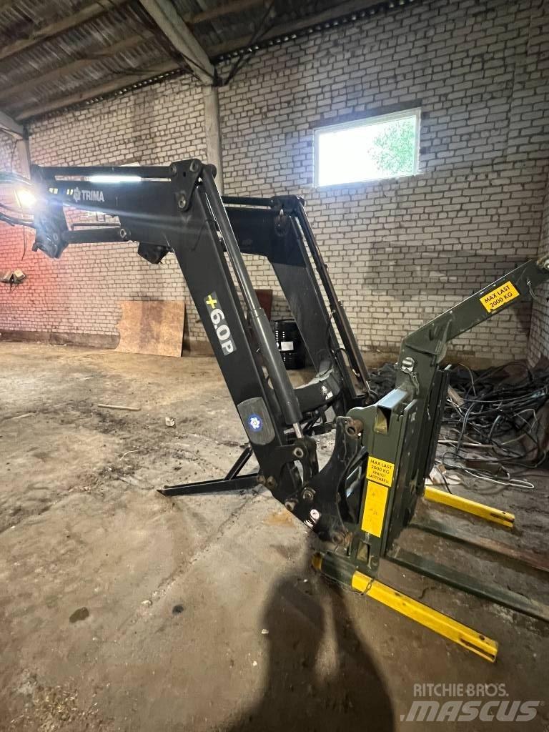 CLAAS Axion 840 曳引機