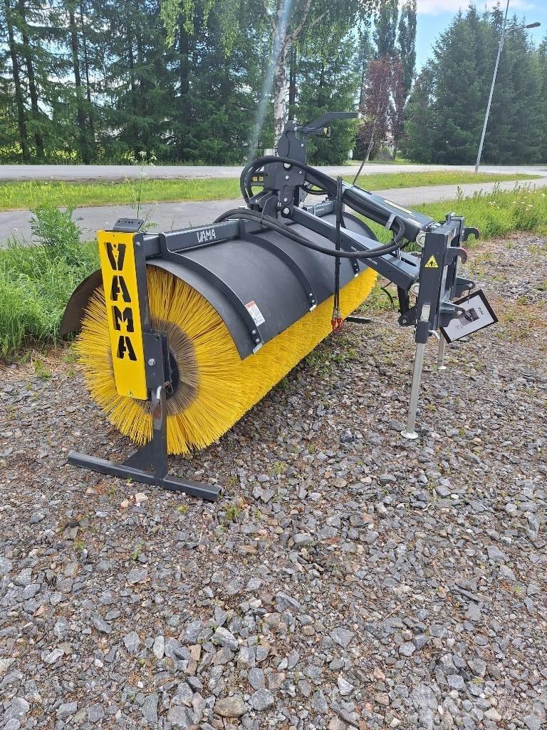 Vama EHA 3000 掃倉機
