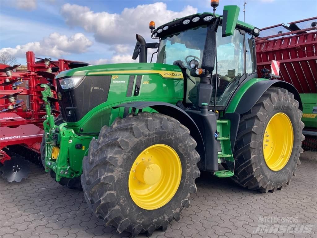 John Deere 6R250 曳引機