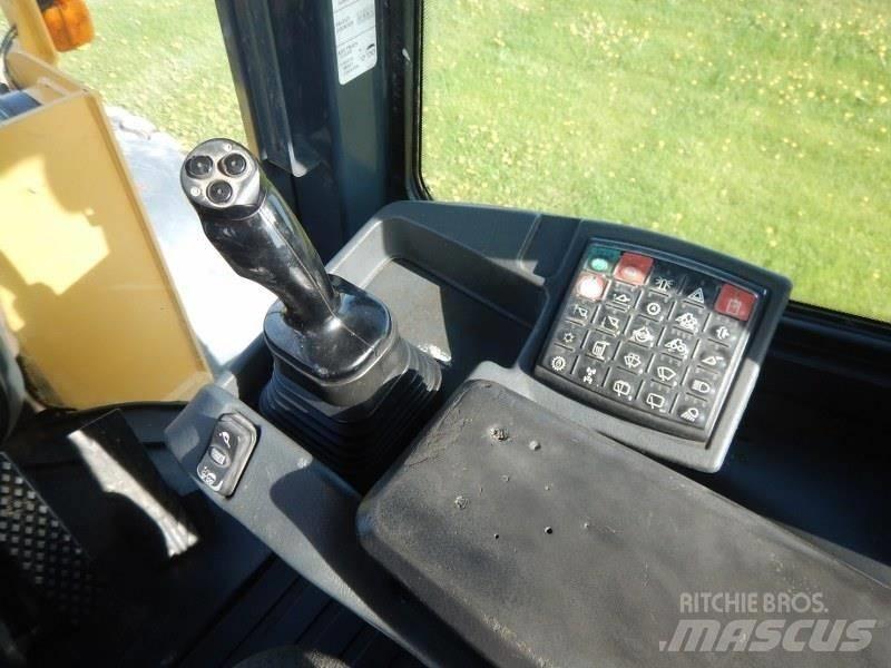 John Deere 624K 輪胎式裝載機