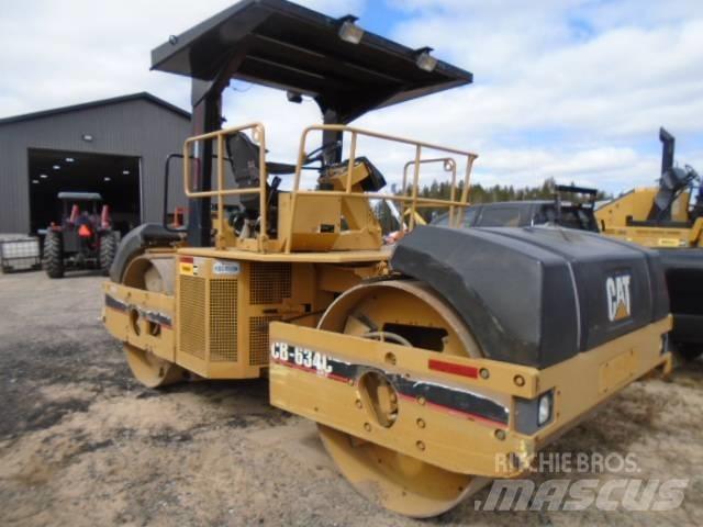 CAT CB 634 C 雙輪滾壓機