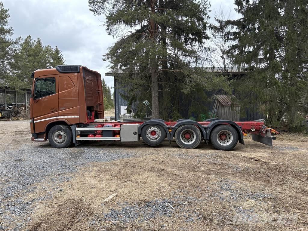 Volvo FH 540 8*4 商用底盤車