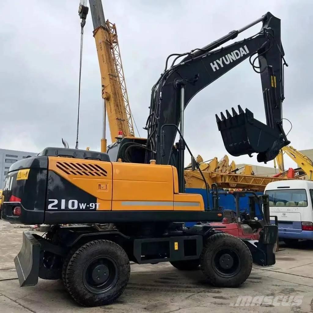 Hyundai R210W-9 旋轉式挖土機/掘鑿機/挖掘機