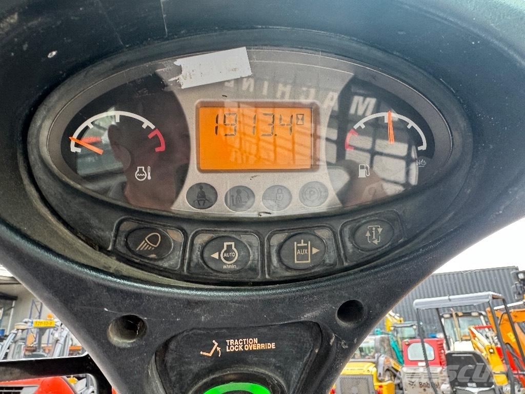 Bobcat S 450 滑移轉向裝載機