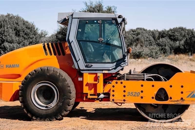 Hamm 3520 複合式滾壓機
