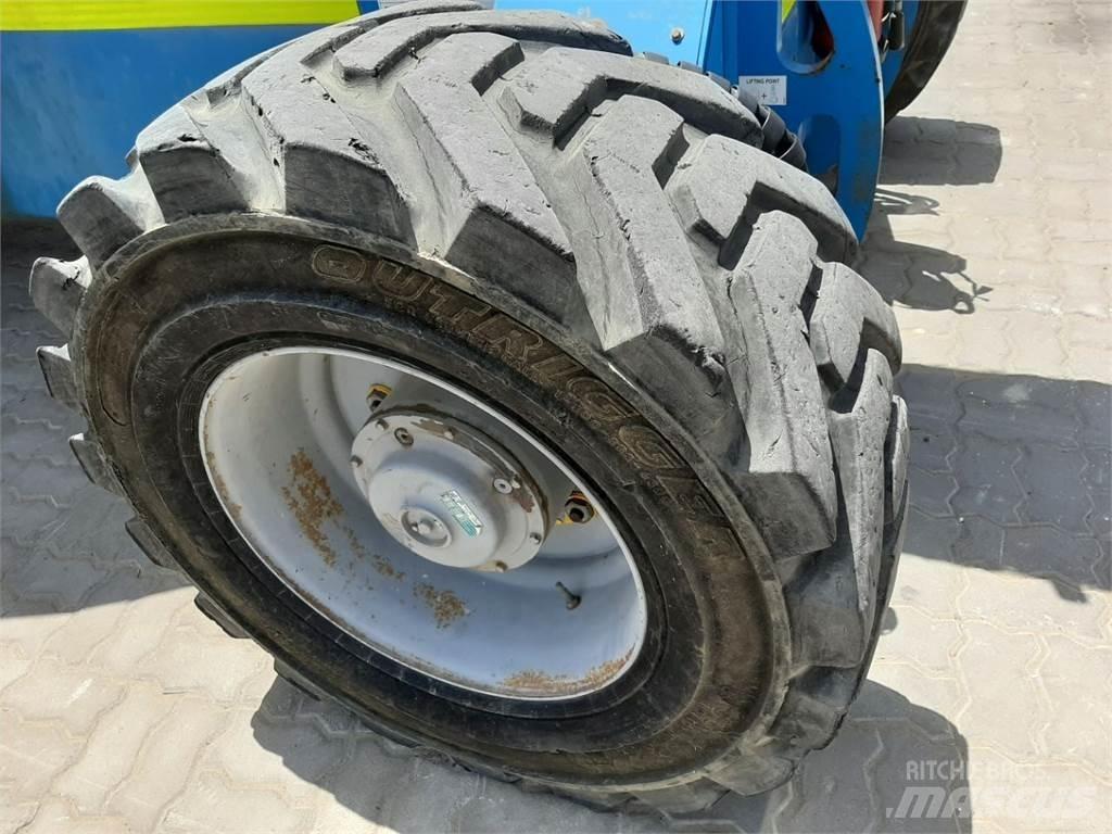 Genie S105 伸縮臂高空作業車
