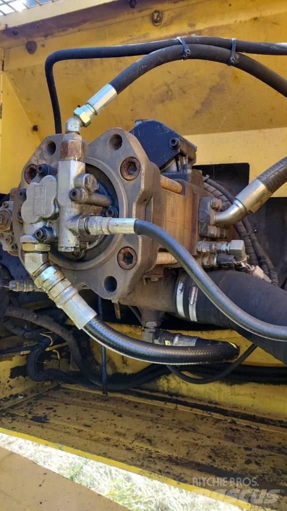 New Holland 335 履帶式 挖土機/掘鑿機/挖掘機