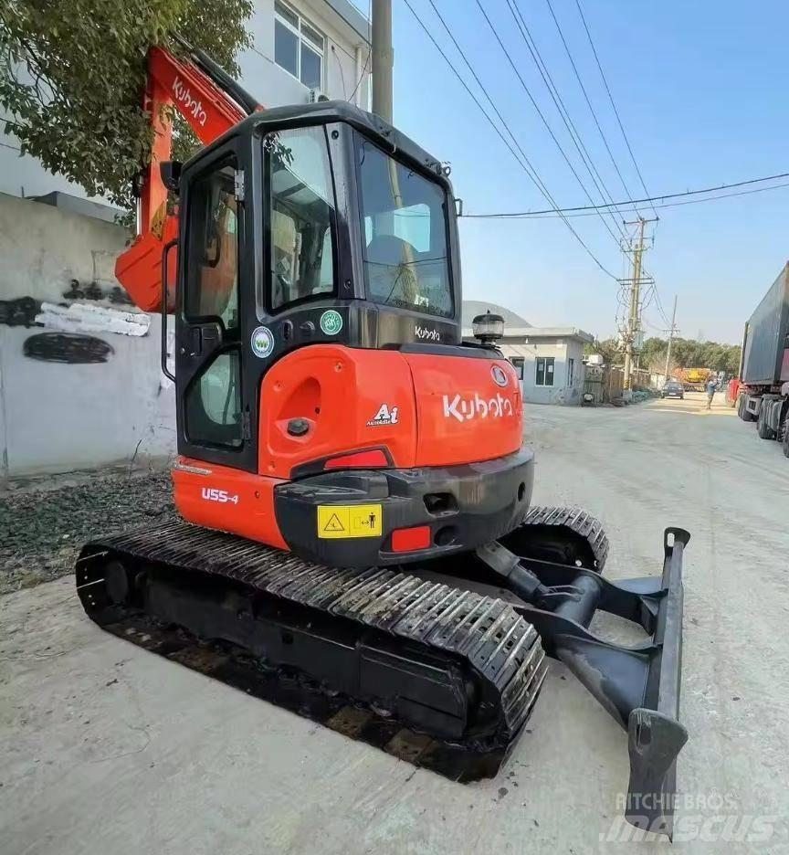 Kubota U 55-4 小型挖土機/掘鑿機<7t(小型挖掘機)