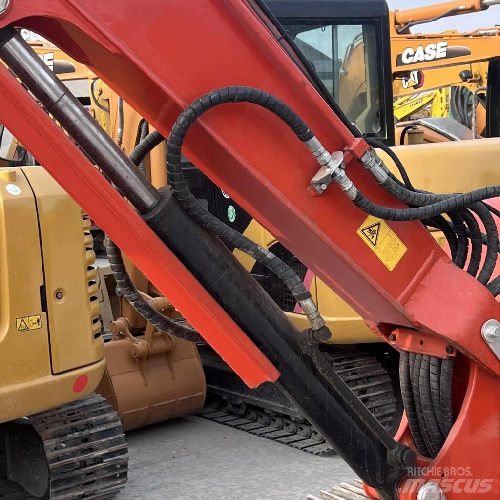 Kubota U 55-4 小型挖土機/掘鑿機<7t(小型挖掘機)