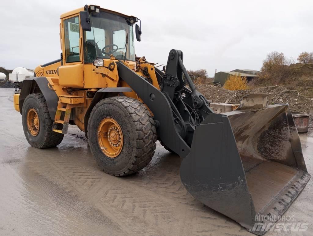 Volvo L 90 E 輪胎式裝載機
