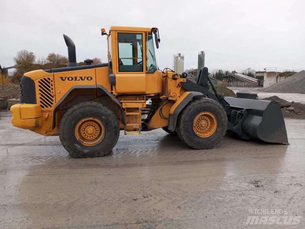 Volvo L 90 E 輪胎式裝載機