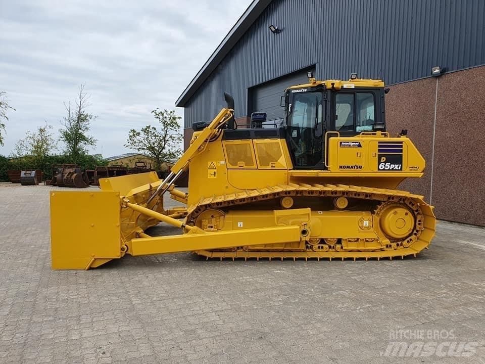 Komatsu D 65 PX-17 履帶推土機