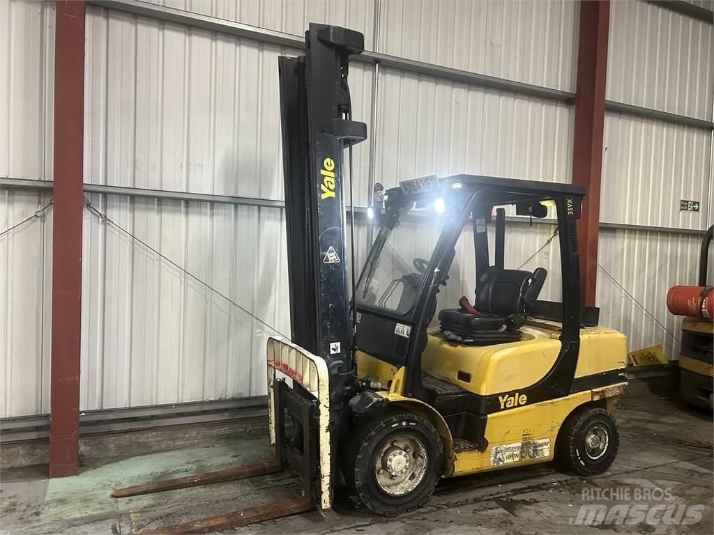 Yale GDP35VX 柴油卡車