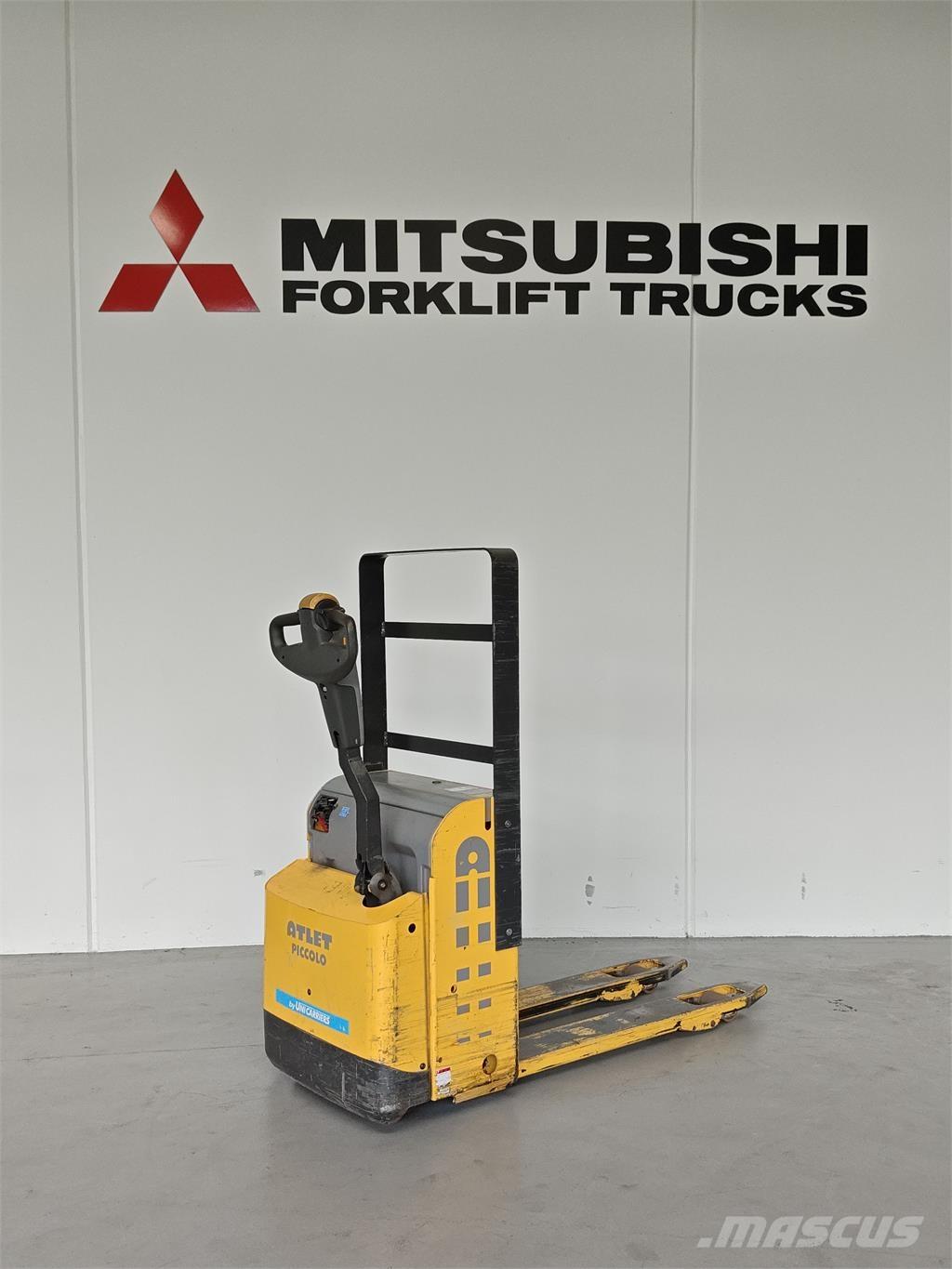 Atlet PLL180 行走控制式堆積機